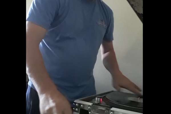 Scratch Session: Cutting Over “Jam On It” by Nucleus